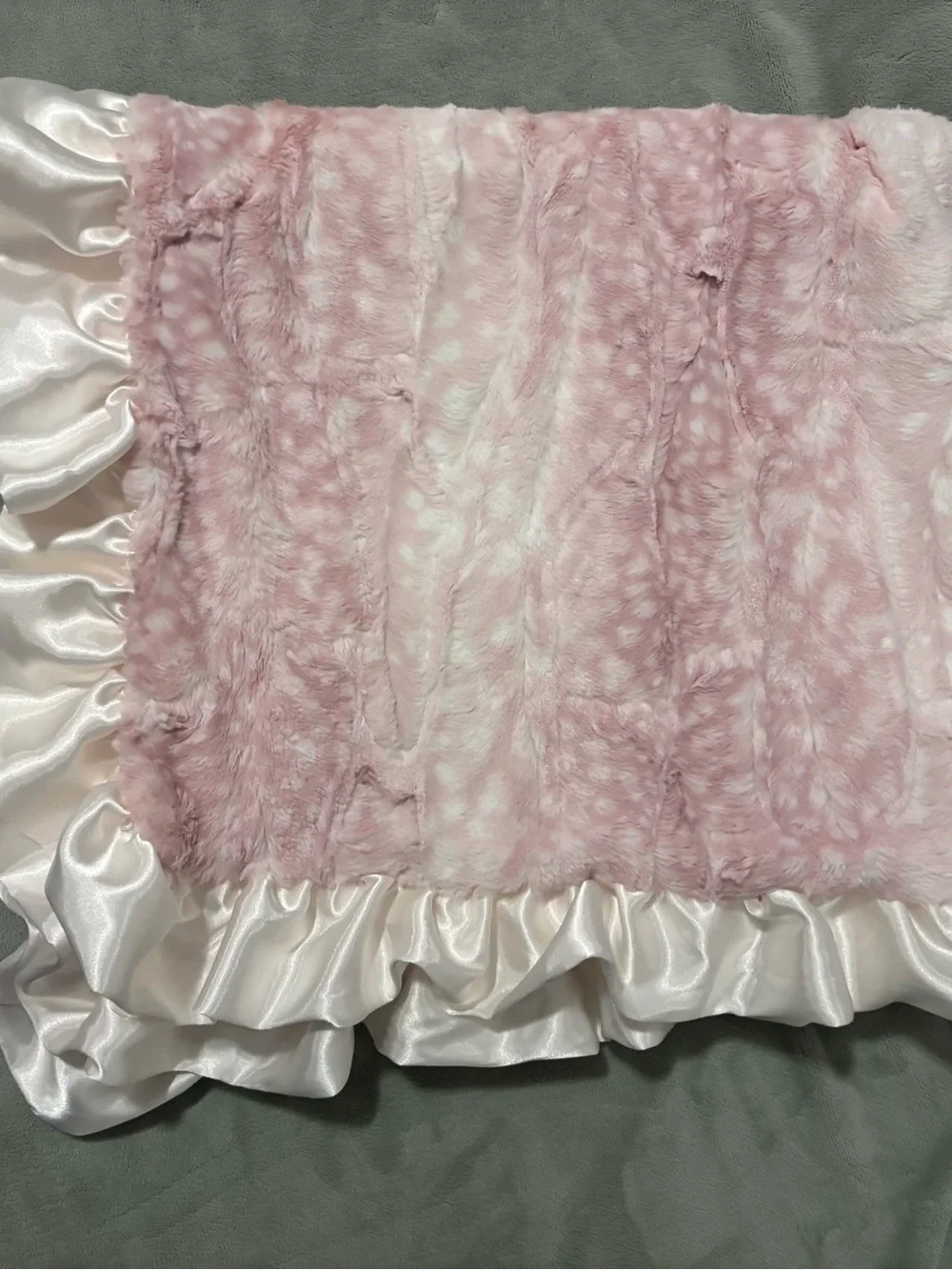 Rockin Royalty Baby Blanket  Pink Faux Fur, Satin Ruffle Edge USA NWT